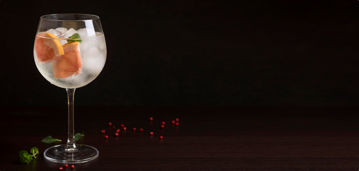 Berikut Adalah Bukti Jika Gin Adalah Minuman Beralkohol yang Paling Cocok Disajikan Untuk Pesta Hari Natal